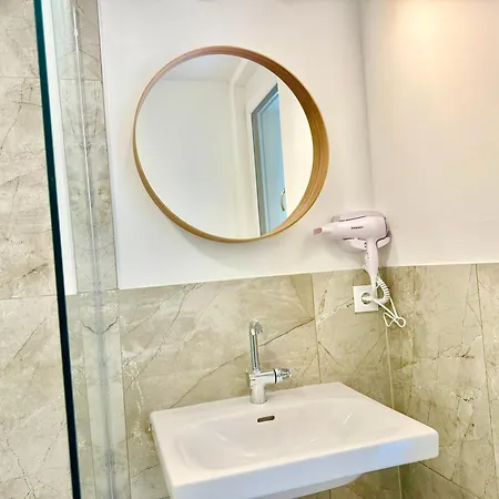 Modern Apartment Near Vienna With Balcony Wiener Neudorf