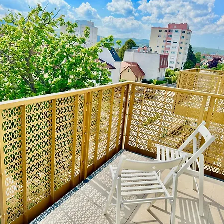 Apartment Modern Apartment Near Vienna With Balcony *